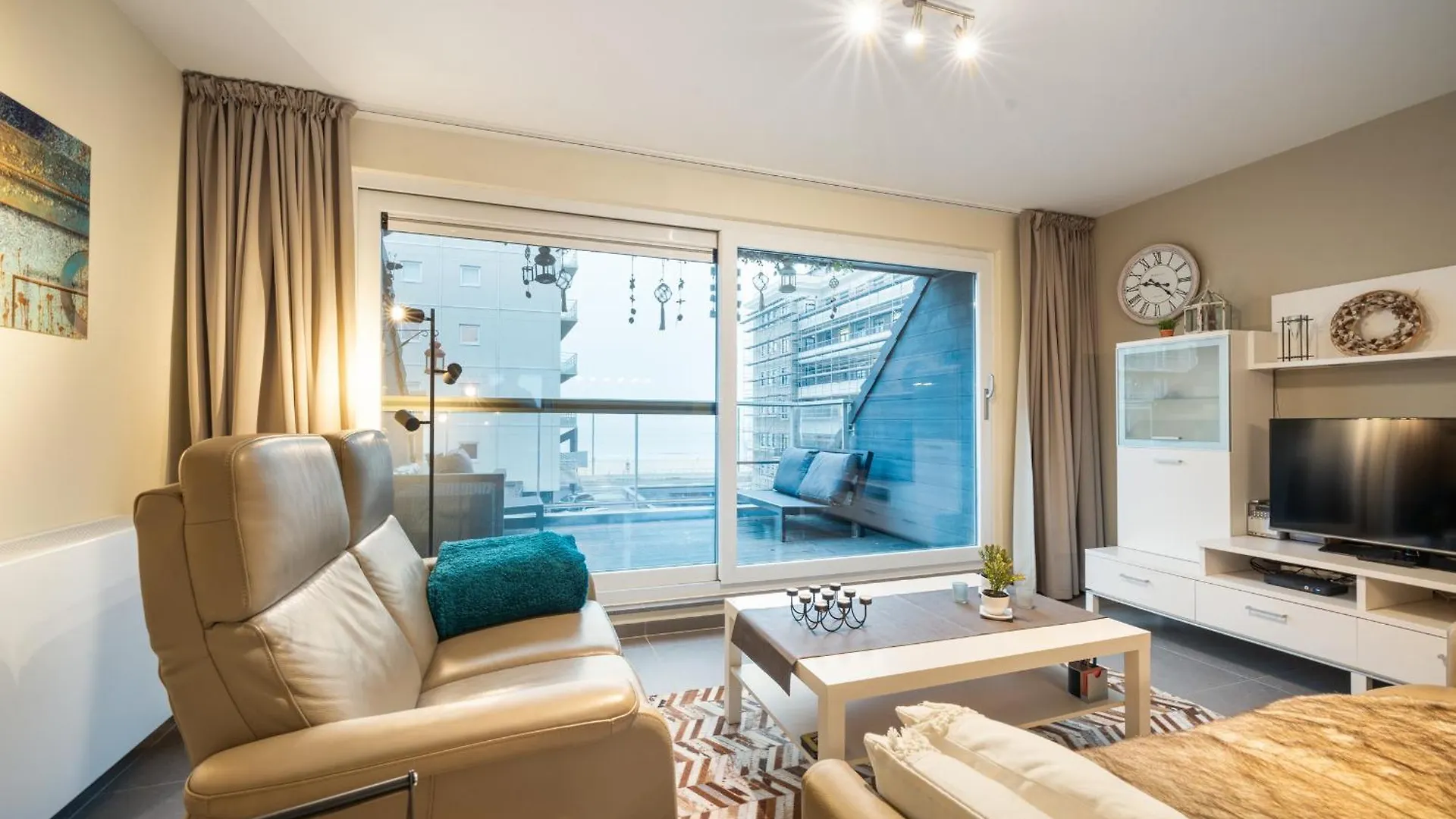 Penthouse Apartment With Spacious Terrace & Sea View Ostende