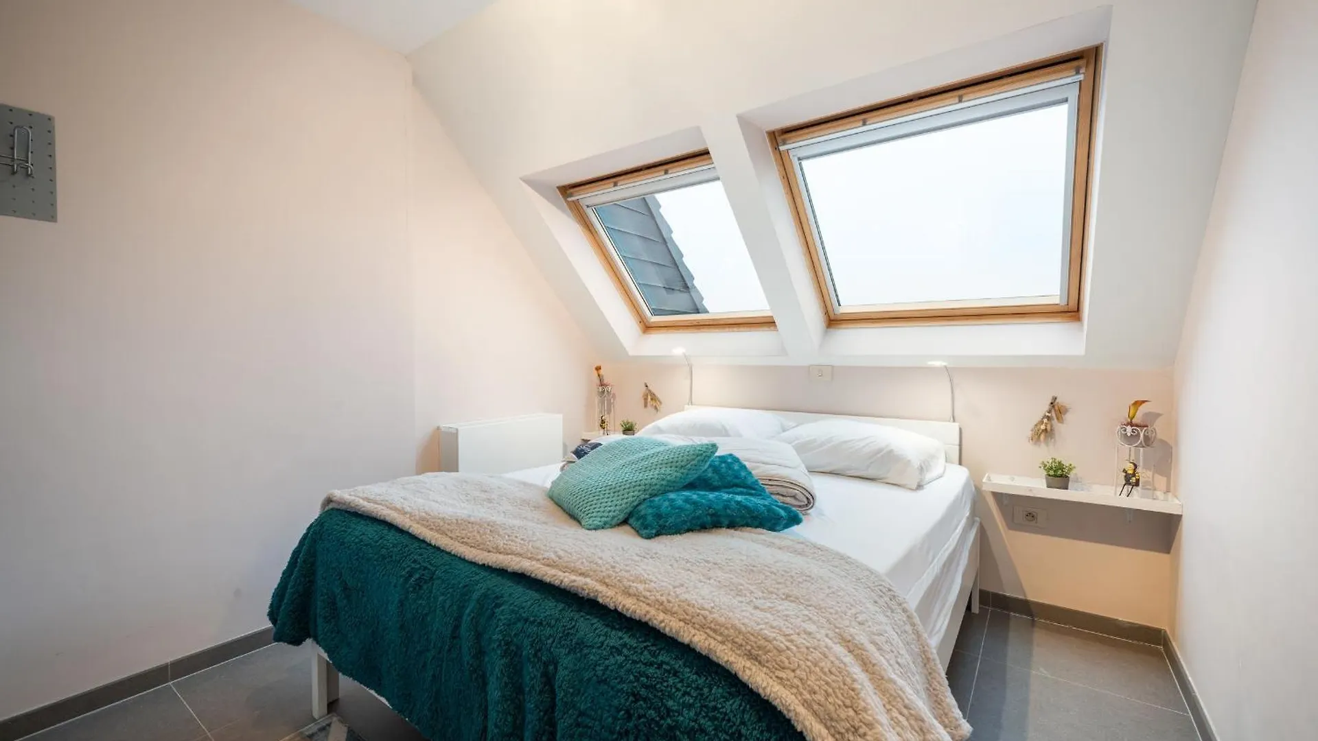 Penthouse Apartment With Spacious Terrace & Sea View Ostende